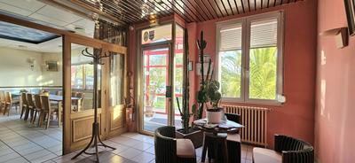 Maison - 676 m² - 22 pièces