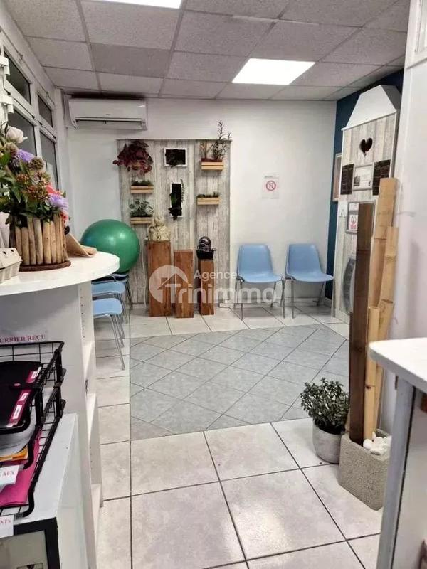 Bureau - 25 m² - 1 pièce