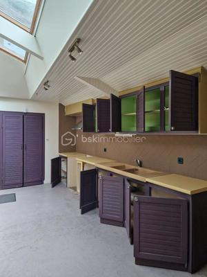 Maison - 213 m² - 5 pièces