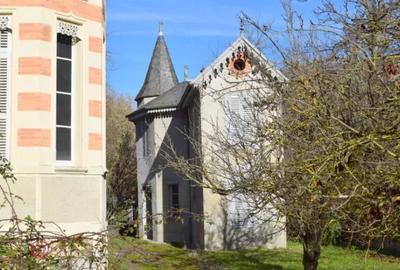 Château - 277 m² - 21 pièces