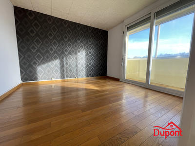 Appartement - 79 m² - 4 pièces