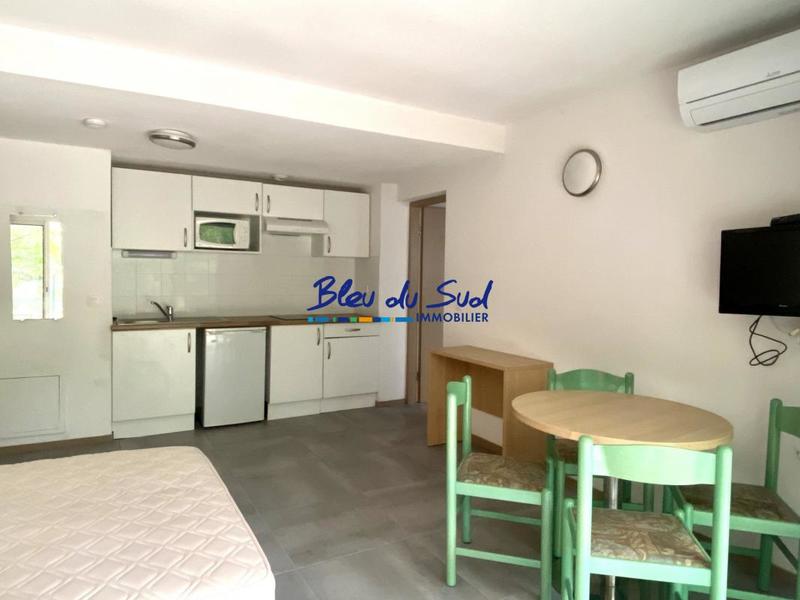 Studio - 25 m² - 1 pièce