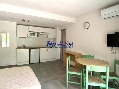 Studio - 25 m² - 1 pièce