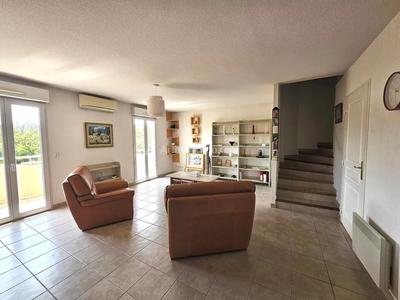 Appartement - 89 m² - 3 pièces