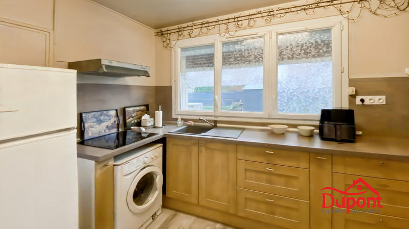 Maison traditionnelle - 76 m² - 6 pièces