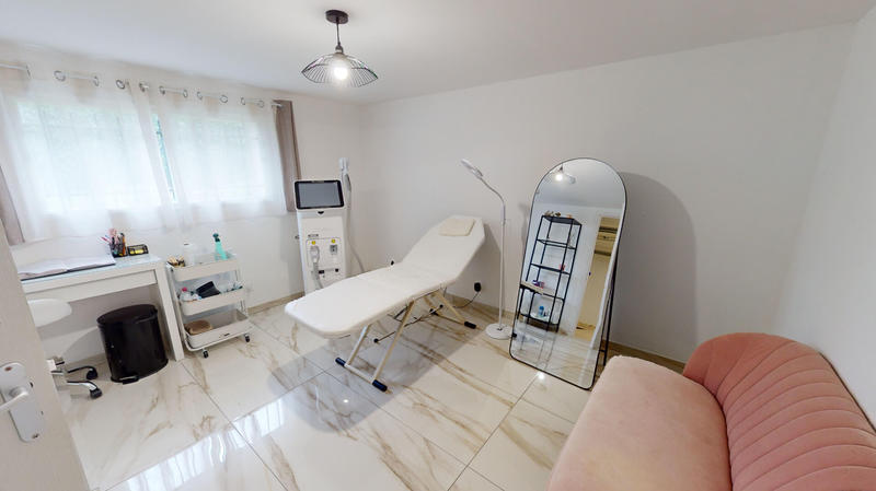 Maison - 137 m² - 6 pièces