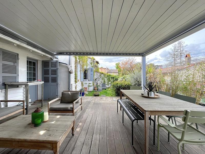 Villa - 270 m² - 7 pièces