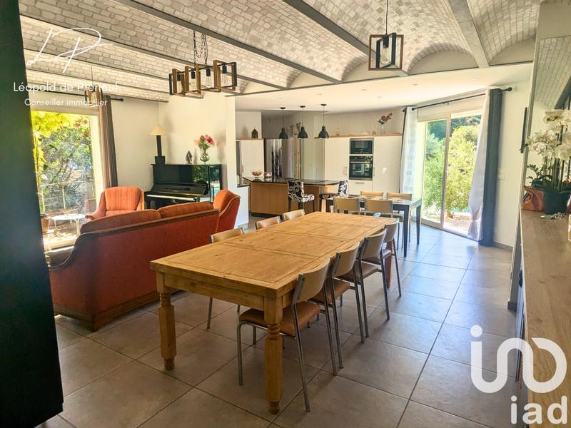 Maison - 350 m² - 15 pièces