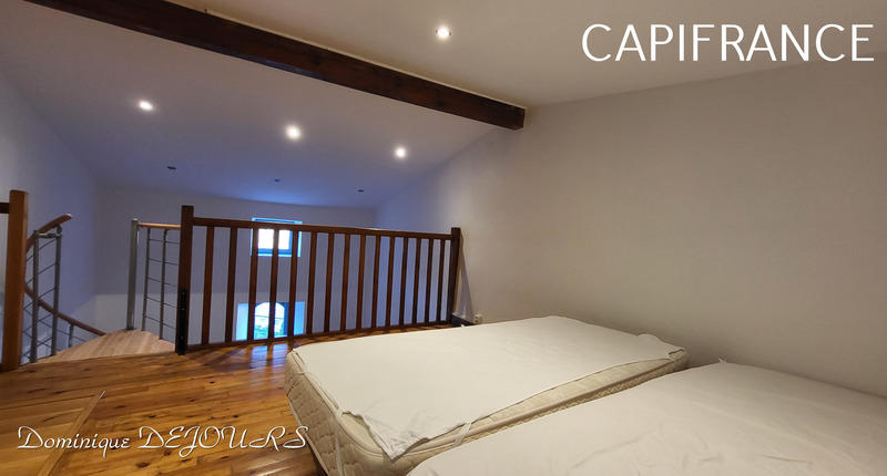 Maison - 205 m² - 11 pièces