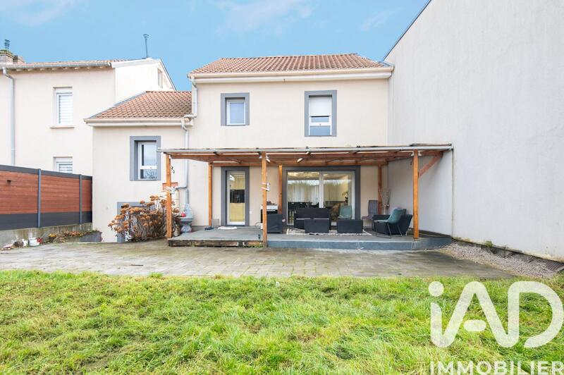 Maison de ville - 104 m² - 6 pièces