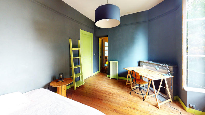 Maison - 235 m² - 7 pièces