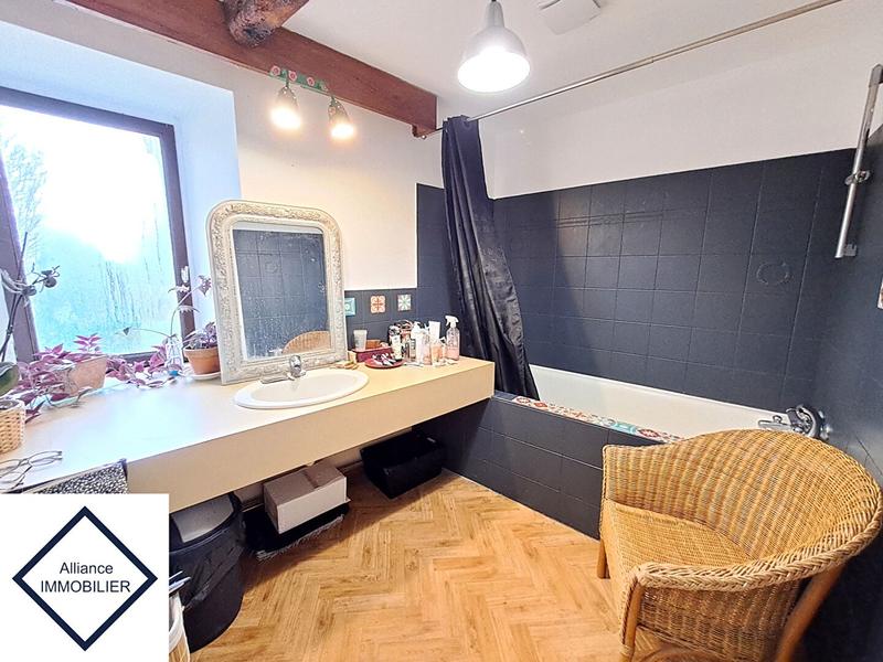 Maison - 169 m² - 6 pièces