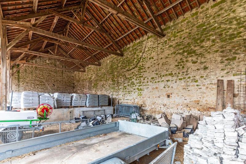 Immeuble - 2 736 m²