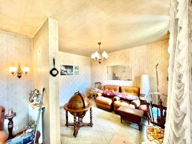 Appartement ancien - 90 m² - 5 pièces