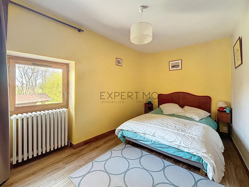 Propriété - 145 m² - 8 pièces