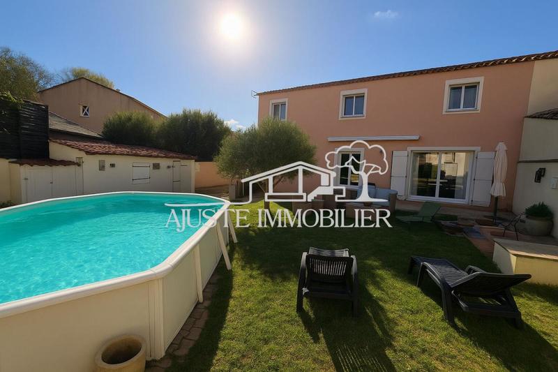 Maison - 99 m² - 5 pièces