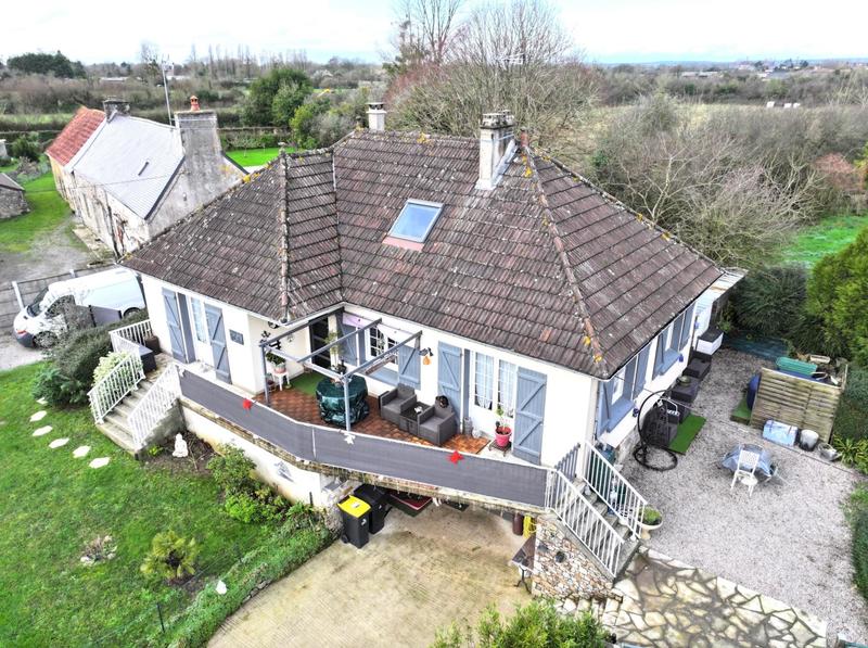 Maison - 107 m² - 6 pièces