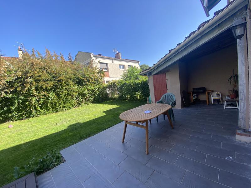 Maison - 110 m² - 6 pièces