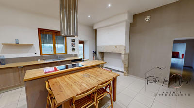 Maison ancienne - 217 m² - 7 pièces