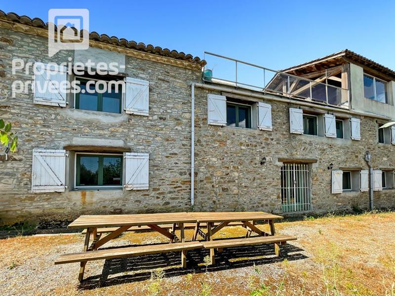 Maison - 320 m² - 9 pièces