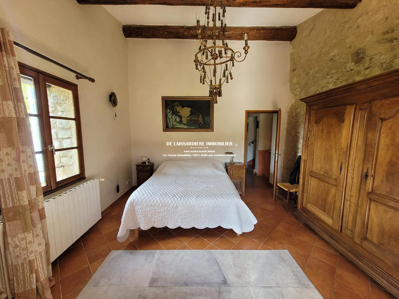 Villa - 260 m² - 9 pièces