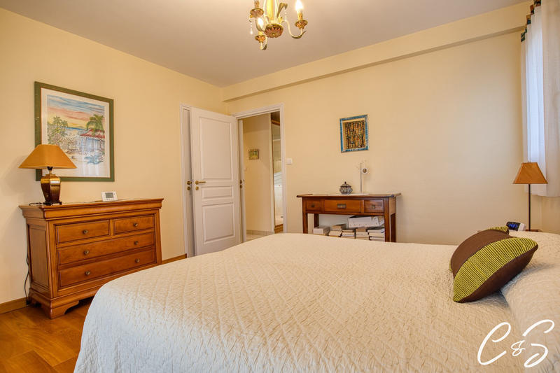 Maison ancienne - 208 m² - 6 pièces