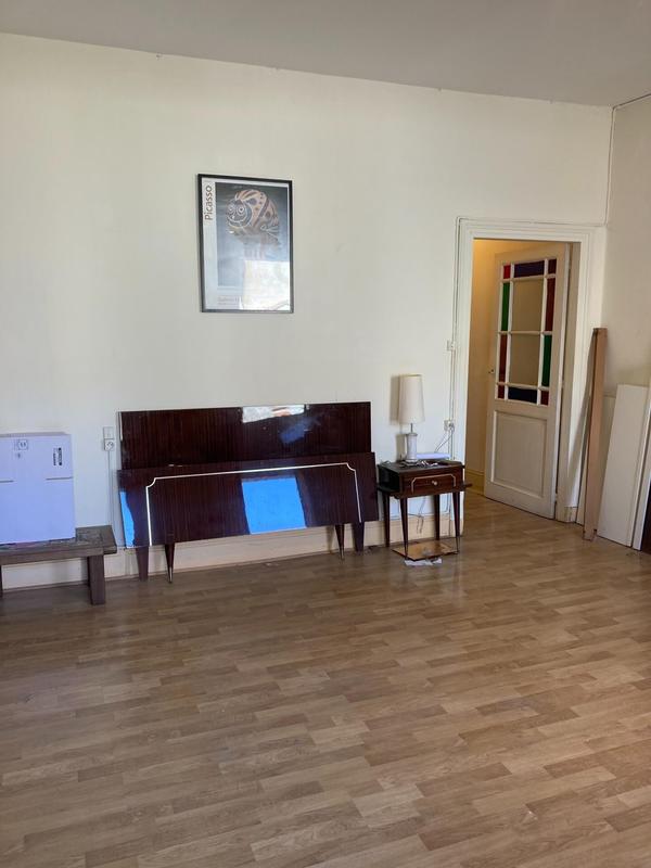 Maison - 300 m² - 11 pièces