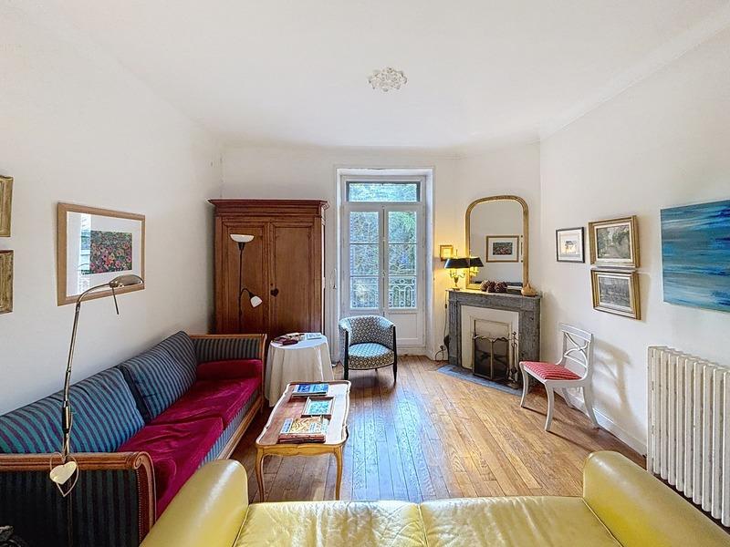 Maison bourgeoise - 200 m² - 9 pièces