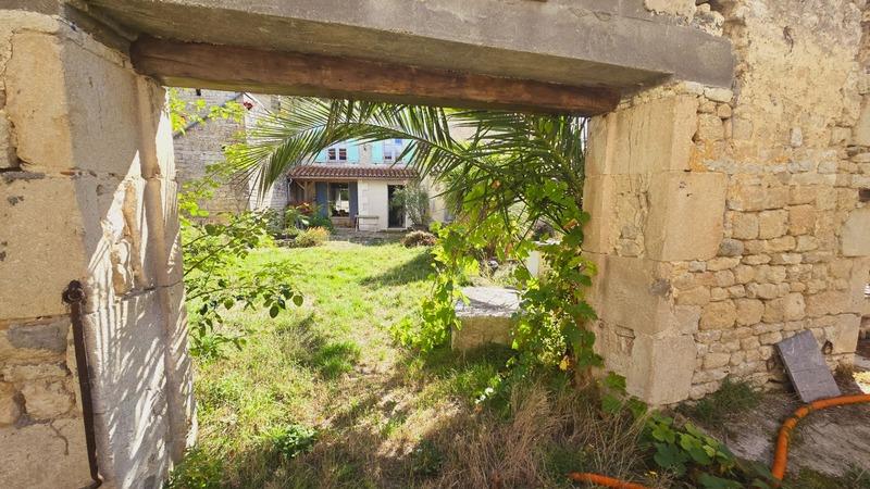 Maison en pierre - 156 m² - 4 pièces