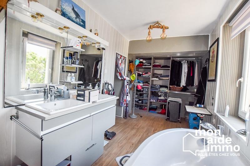 Maison - 104 m² - 5 pièces