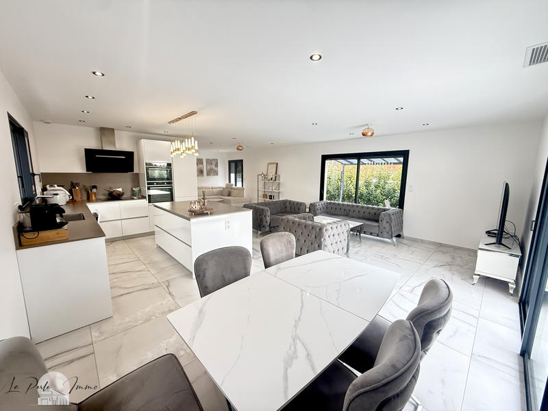 Villa - 139 m² - 5 pièces