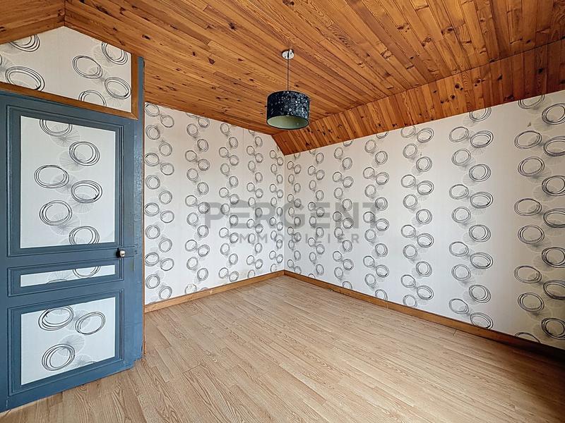 Maison - 103 m² - 5 pièces