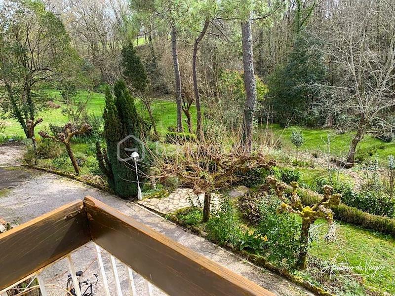 Immeuble - 359 m² - 25 pièces