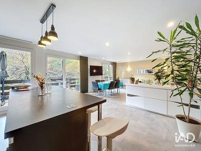 Appartement - 100 m² - 5 pièces