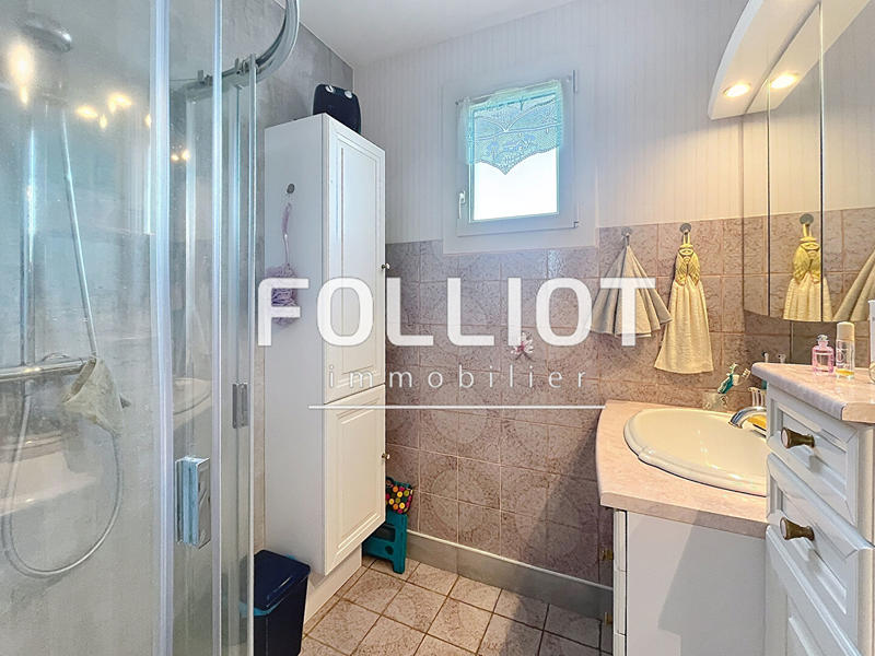 Maison - 90 m² - 6 pièces