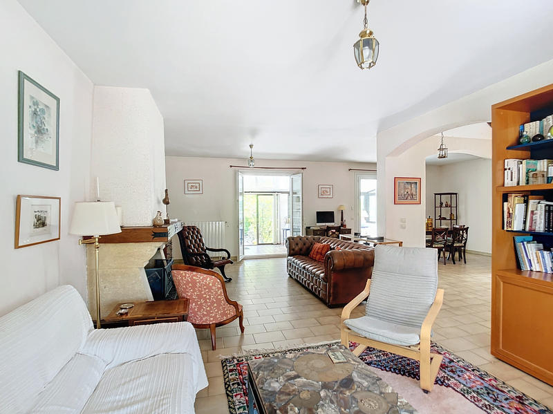 Maison - 200 m² - 7 pièces