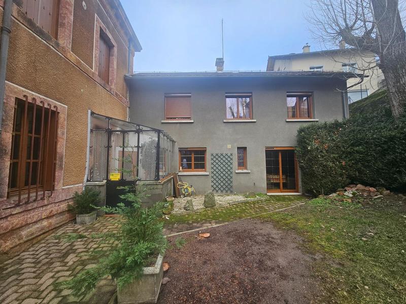 Local commercial - 370 m² - 15 pièces