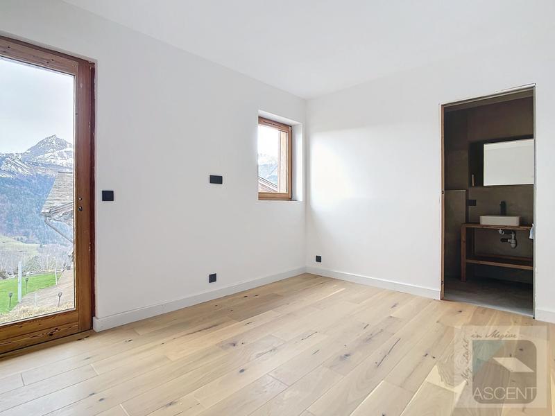 Châlet - 215 m² - 7 pièces