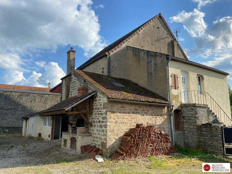 Maison ancienne - 248 m² - 7 pièces