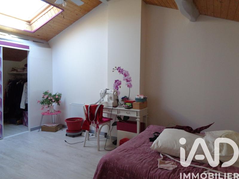 Maison - 300 m² - 8 pièces