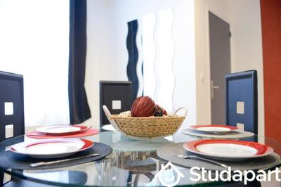 Chambre - 13 m² - 1 pièce