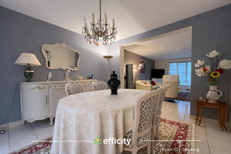 Maison - 165 m² - 7 pièces