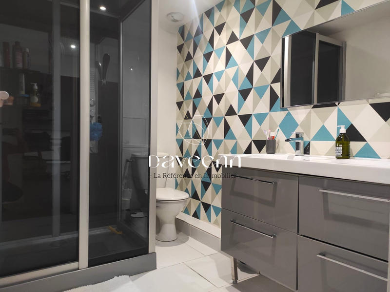 Maison traditionnelle - 163 m² - 6 pièces