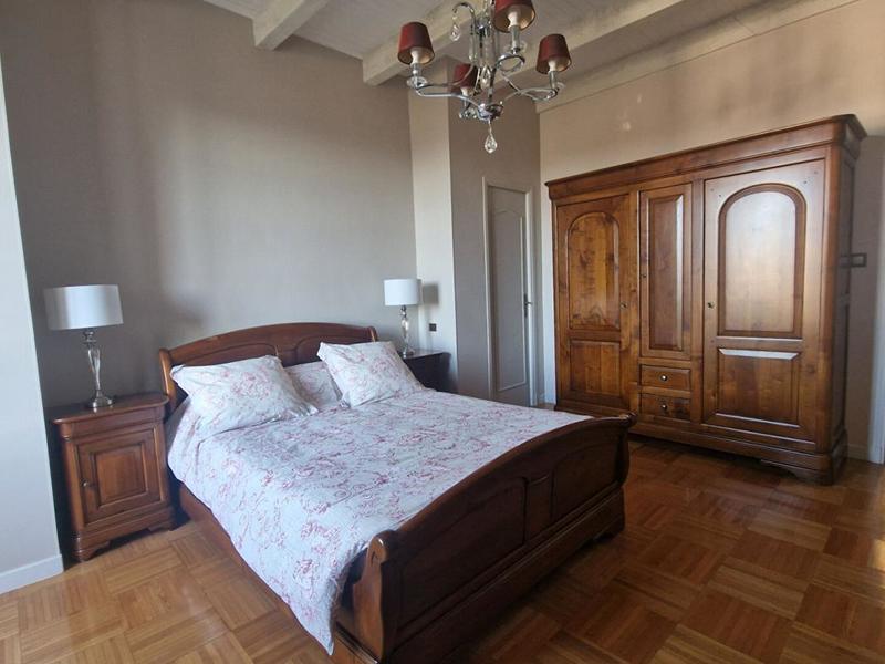 Propriété - 170 m² - 7 pièces