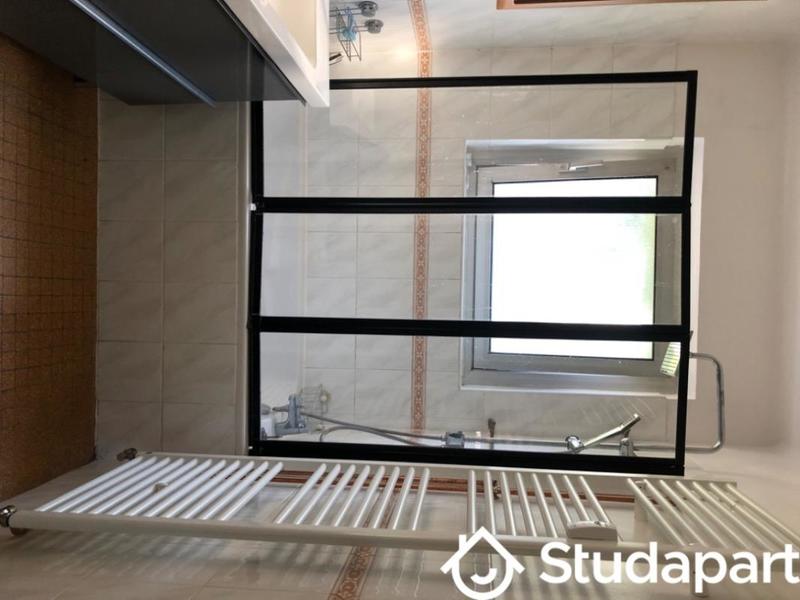 Chambre - 9 m² - 1 pièce