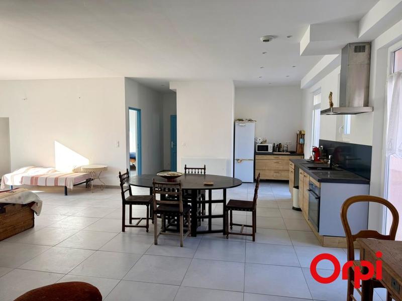 Appartement - 101 m² - 4 pièces