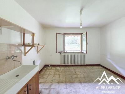 Maison - 330 m² - 14 pièces