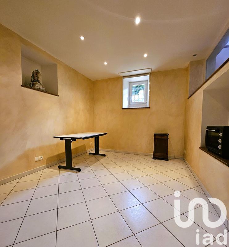 Maison - 265 m² - 11 pièces