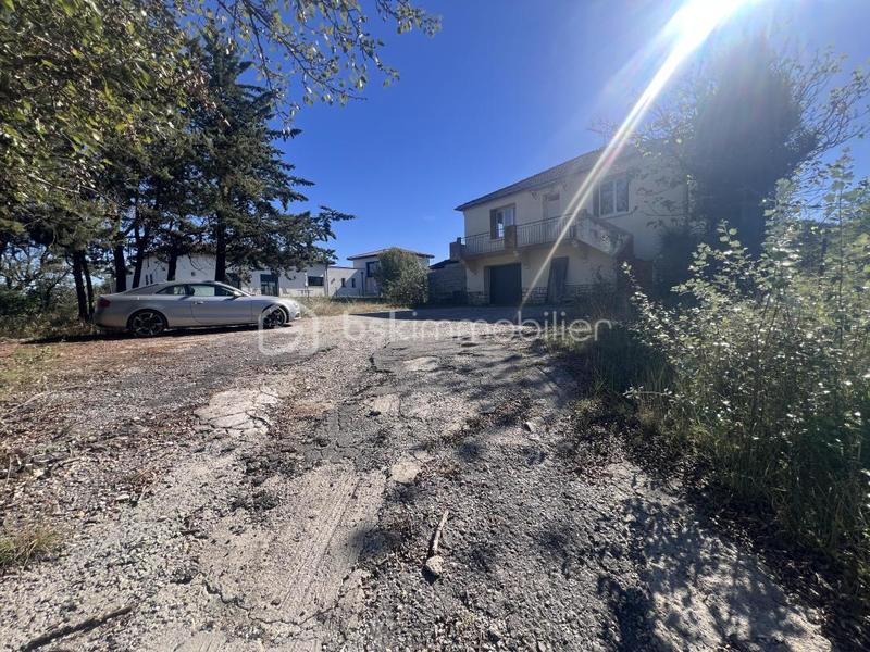 Maison - 143 m² - 6 pièces