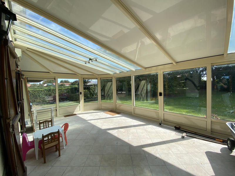 Maison - 227 m² - 7 pièces